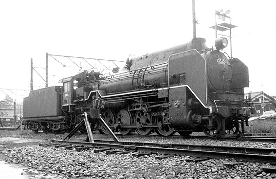 D512