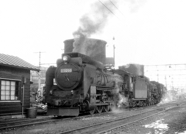 D51200
