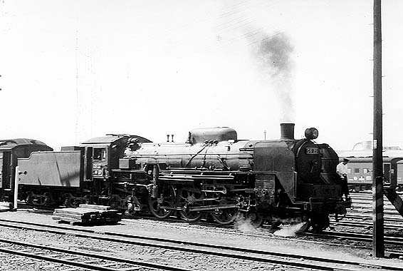 【激レア】昭和レトロ　鉄道写真集 白黒蒸気機関車 Yahoo!オークション - 国鉄時代 昭和40年 東北本線 蒸気機関車